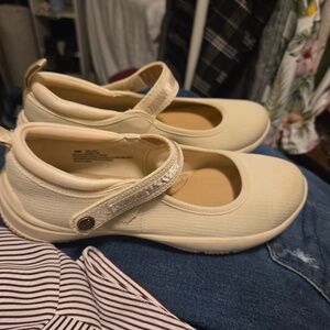 Jsport memory foam shoes size 6